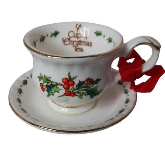 Waldman House Press A Cup Of Christmas Tea Hanging Ornament Fine Bone China Hol - Picture 7 of 7